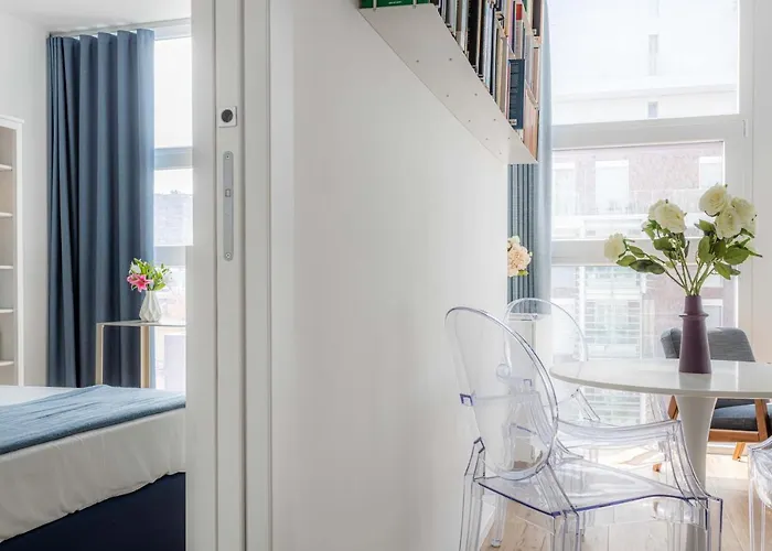 Hostmate - - Pirelli 30 Suite- Porta Nuova Apartment *
