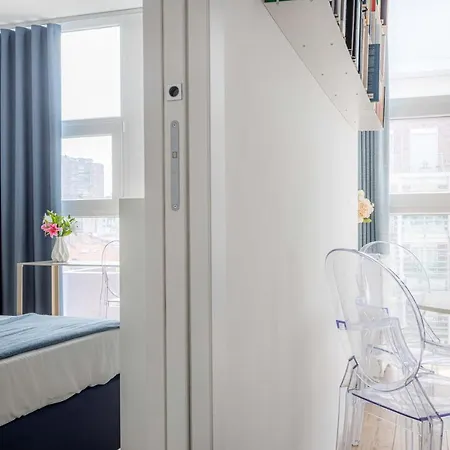 Luxnest I Porta Nuova - Via Pirelli Apartment