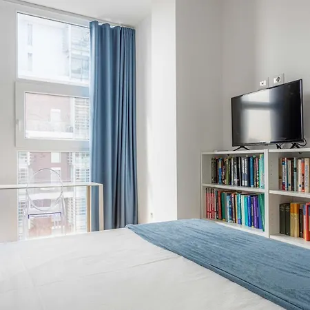Luxnest I Porta Nuova - Via Pirelli Apartment